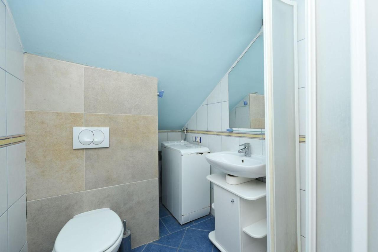 Apartments Bibinje By The Beach Bagian luar foto