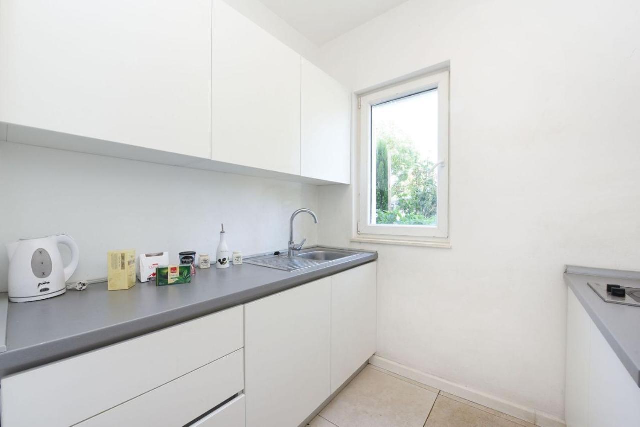 Apartments Bibinje By The Beach Bagian luar foto